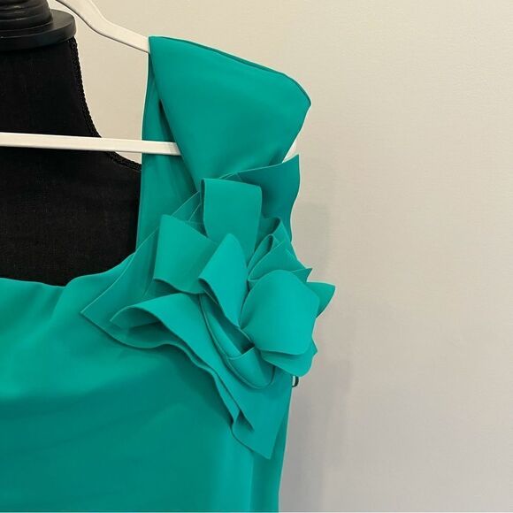 Chiara Boni La Petite Robe
Nicolasa One-Shoulder Gown - Picture 3 of 6